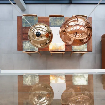 High-q بيت للعطل